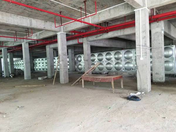  71噸不銹鋼水箱，東莞國(guó)安工地完工|宏量水箱